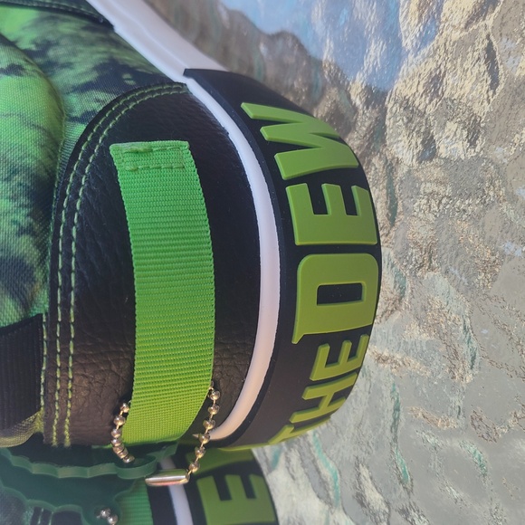 Mountain Dew Men's Slip On Sneakers - Picture 7 of 13